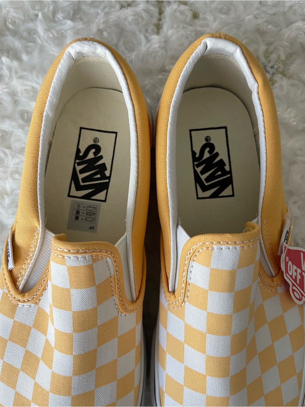 Vans Color Theory Classic Slip-On Checkerboard Sneakers - Golden Glow Size 7.5 - Picture 2 of 11